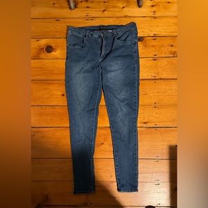 Universal Standard Jean